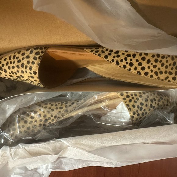 J. Crew Women's Zoe leopard calf hair d'Orsay flats New SZ 10 - Picture 2 of 3